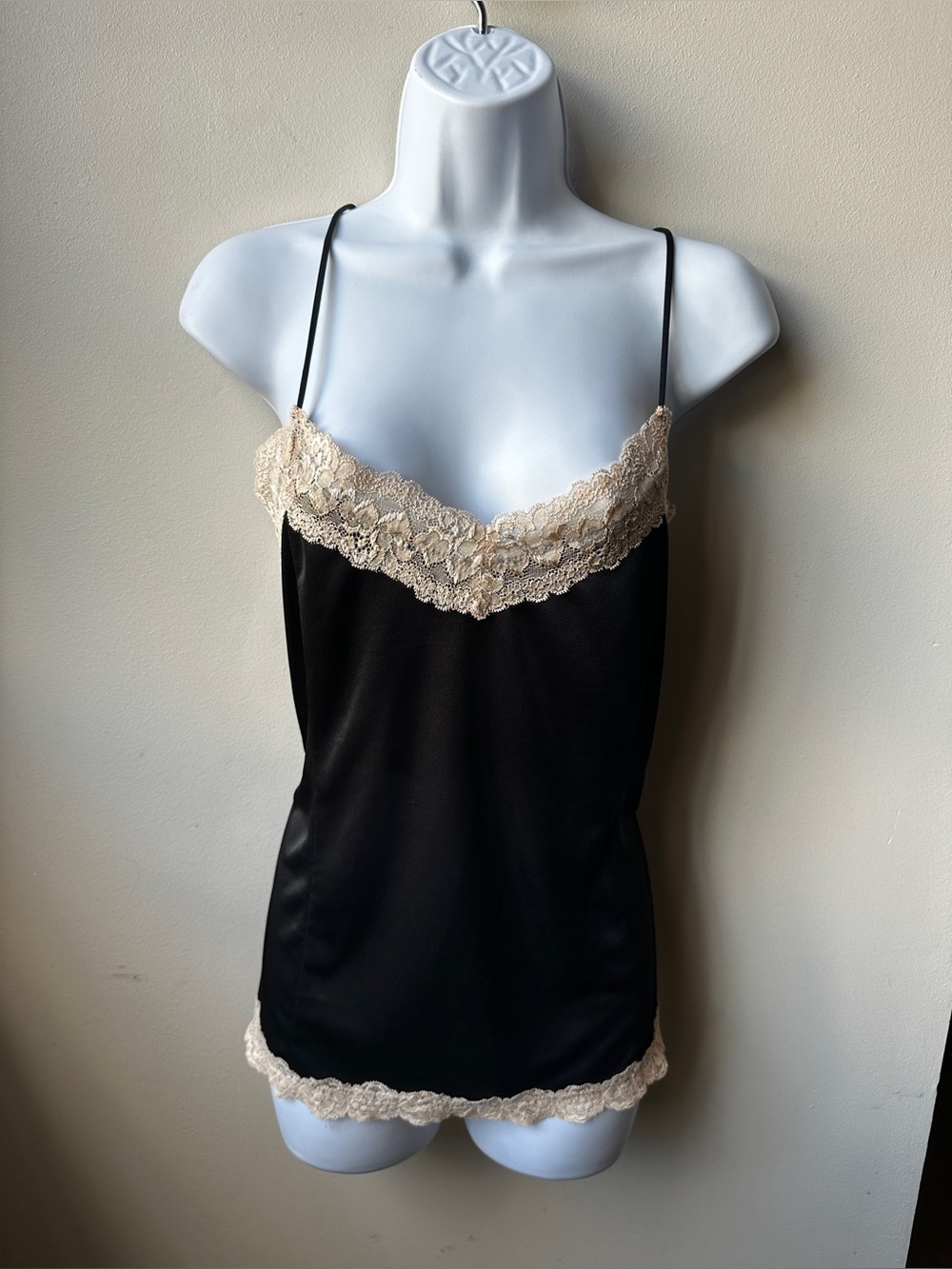 VTG/Y2k stunning lace trim coquette cami Worthington
